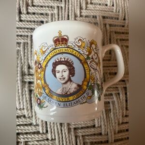 COPY - Vintage Queen Elizabeth II Silver Jubilee Commemorative  Table Tops Mug
